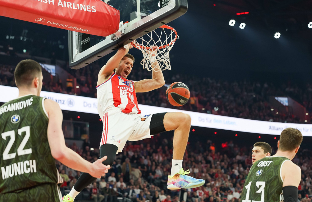 Filip Petrušev u dresu Crvene zvezde