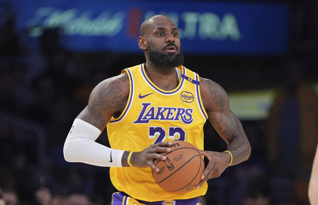 Lebron je produžio ugovor