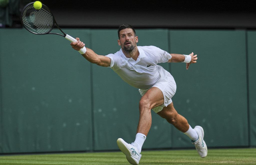 Novak Đoković u polufinalu Vimbldona