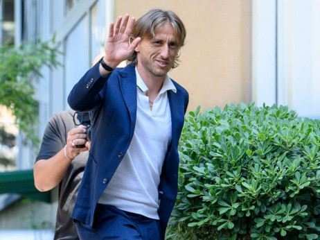 Kraj jedne ere: Modrić zvanično napustio Real Madrid i potpisao za Milan