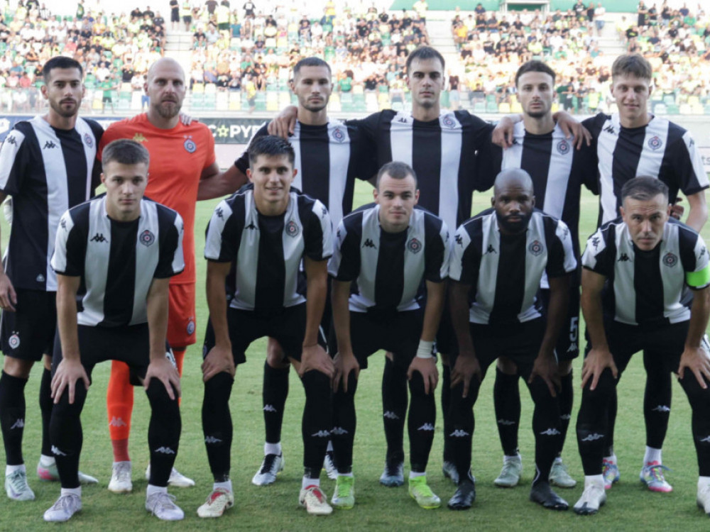 Fudbaleri Partizana i AEK-a