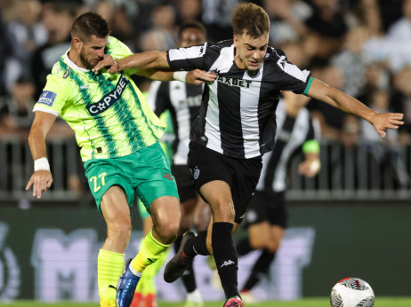 (UŽIVO) Partizan - AEK: Miruju mreže u Humskoj, crno-beli bliži golu