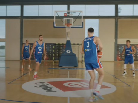 (VIDEO) Košarkaši Srbije započeli pripreme za Evropbasket: Sjajna atmosfera u ekipi