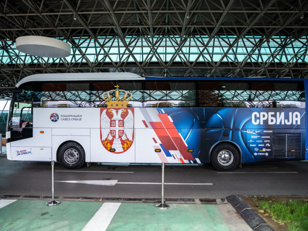 Autobus košarkaša Srbije