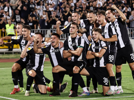 (UŽIVO) Partizan - Oleksandrija: "Pleše" Milošević na terenu, crno-beli duplirali prednost!