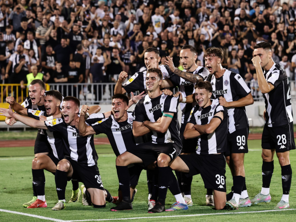 Fudbaleri Partizana slave