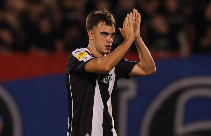 Jovan Milošević slavi gol