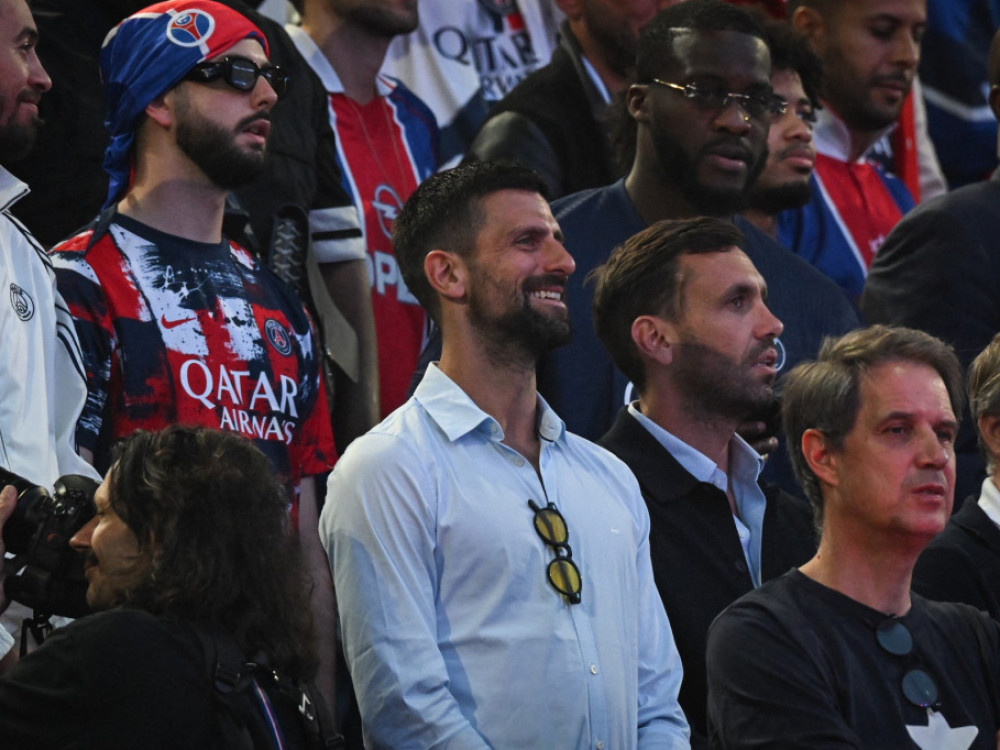 Novak Đoković, srpski teniser, na fudbalskom stadionu