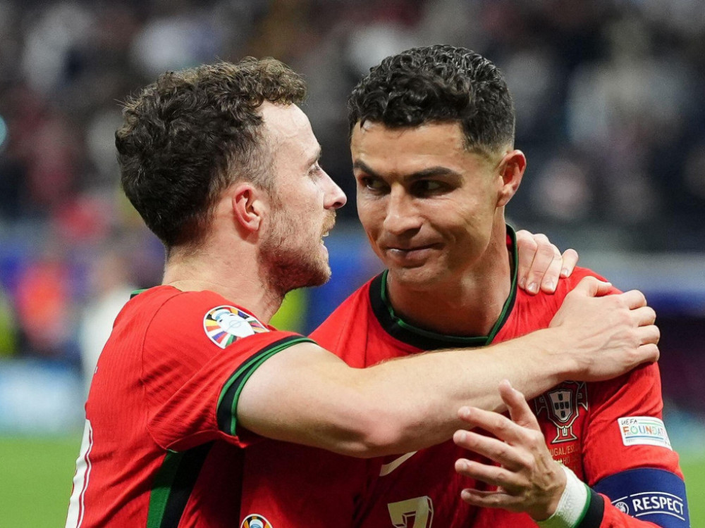 Kristijano Ronaldo i Diogo Žota, portugalski fudbaleri