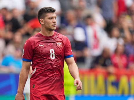 Španci tvrde da je Paunović pobedio Nikolića: Jović izabrao Ovijedo!
