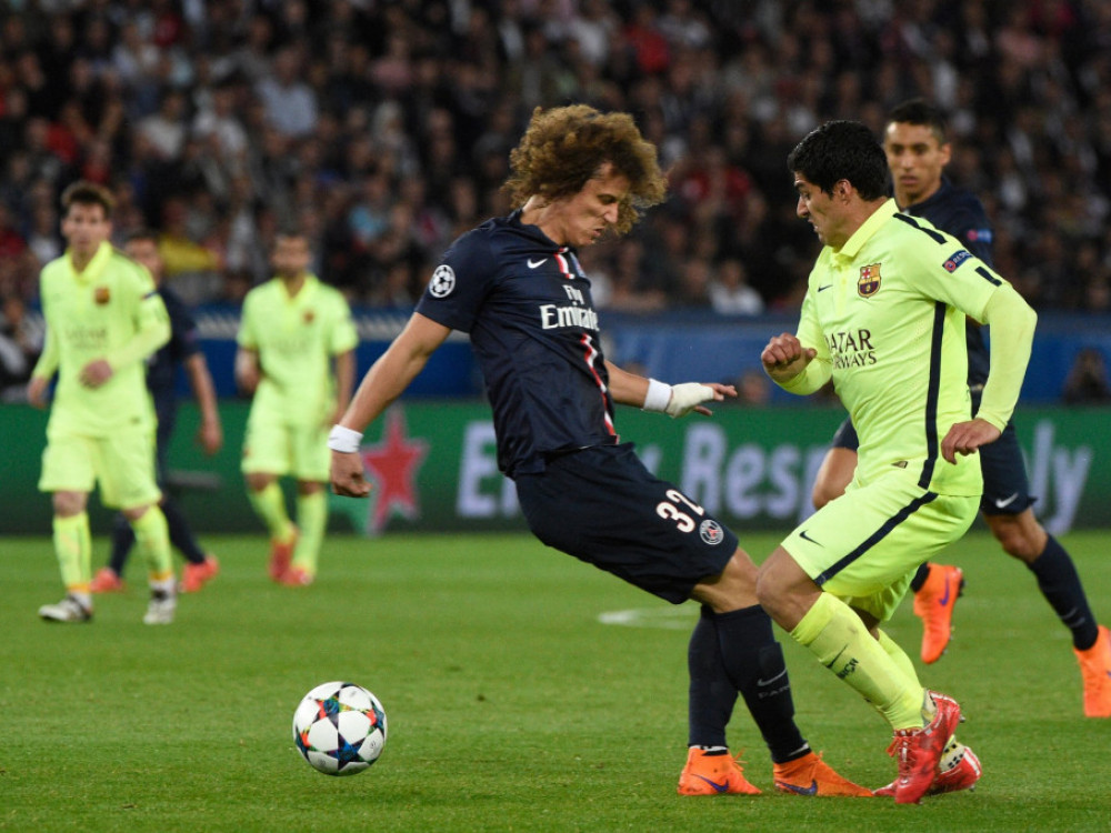 David Luiz u duelu sa Surazeom