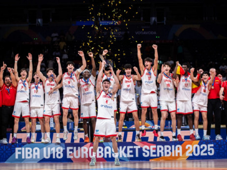 Juniori Španije trojkom u poslednjem sekundu do titule prvaka Evrope