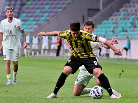 (VIDEO) Dastan Satpaev ima samo 16 godina, a već rešava mečeve Kairata: Čelsi zna znanje, Slovan ima muku