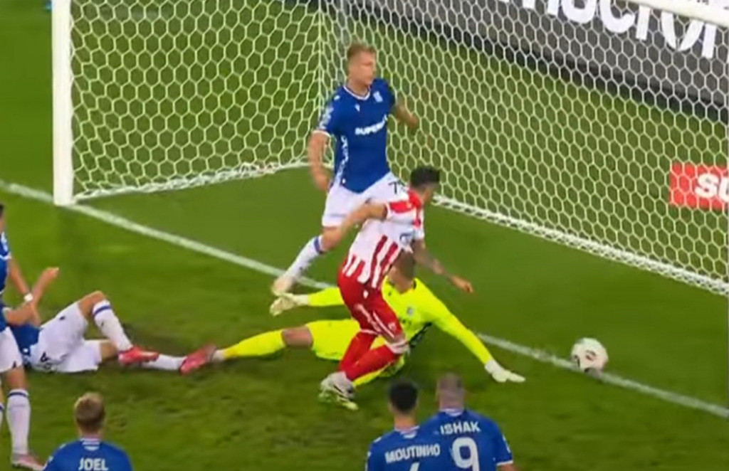 Mateuš Skžipčak nije uspeo da spreči drugo gol Zvezde