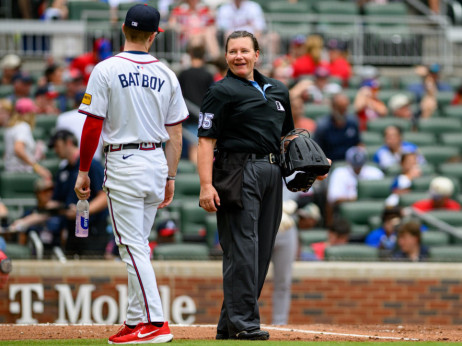 Bruersi i Marlinsi u odličnoj formi, prvi ženski sudija u MLB-u.