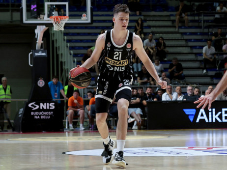 Partizan nagradio talenat: Šekularac potpisao prvi profesionalni ugovor