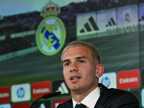 Real Madrid predstavio novog bisera: Mastantuono potpisao šestogodišnji ugovor