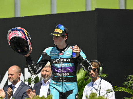 Moto 3: Maksimo Kiles za dlaku brži od Peronea, za slavlje u ludoj trci za VN Mađarske