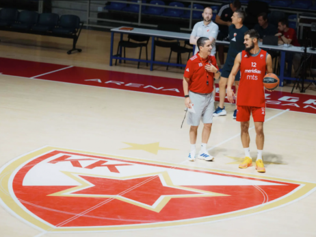 Skoro svi su na okupu: Crvena zvezda odradila prvi trening pripremnog perioda