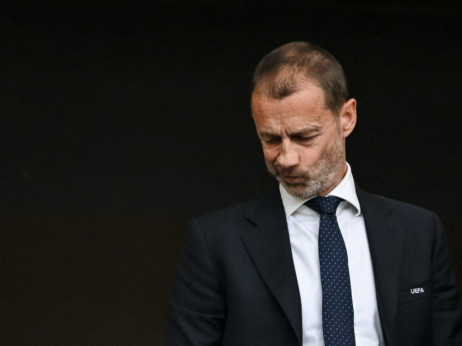 Aleksander Čeferin kontra čelnika La Lige i Serije A: Navijači treba da gledaju fudbal kod kuće.