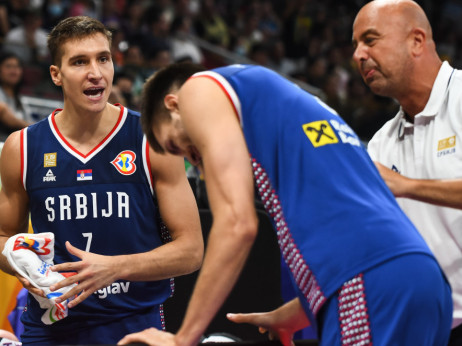 Posle kapitena Srbija ostala i bez tim menadžera na Eurobasketu: Nebojša Ilić se hitno vratio u Beograd