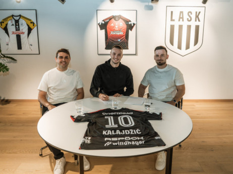 Nova šansa za Kalajdžića: Dvometraš potpisao za LASK