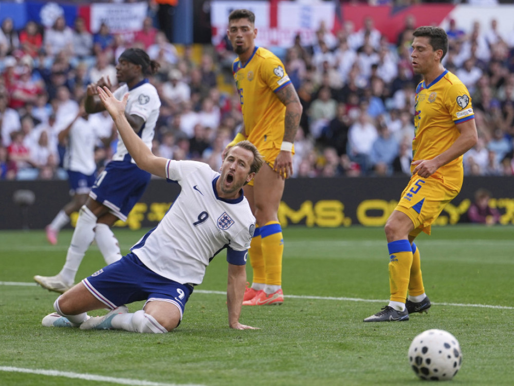 Hari Kejn u dresu reprezentacije Engleske