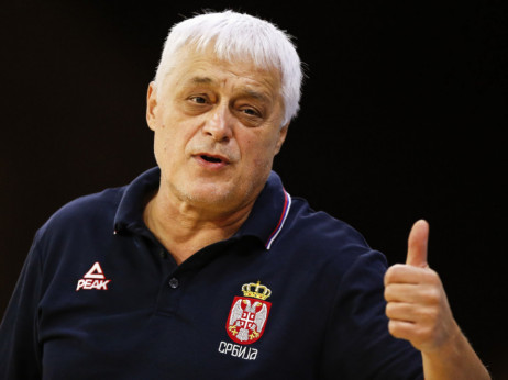 Ovo je bruka, Pešić treba da da ostavku! Muta Nikolić "opleo" po selektoru