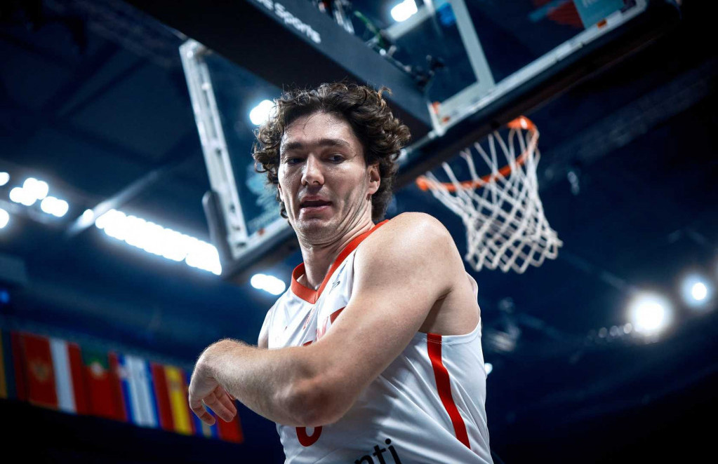 Džedi Osman nije trenirao pred polufinale sa Grčkom