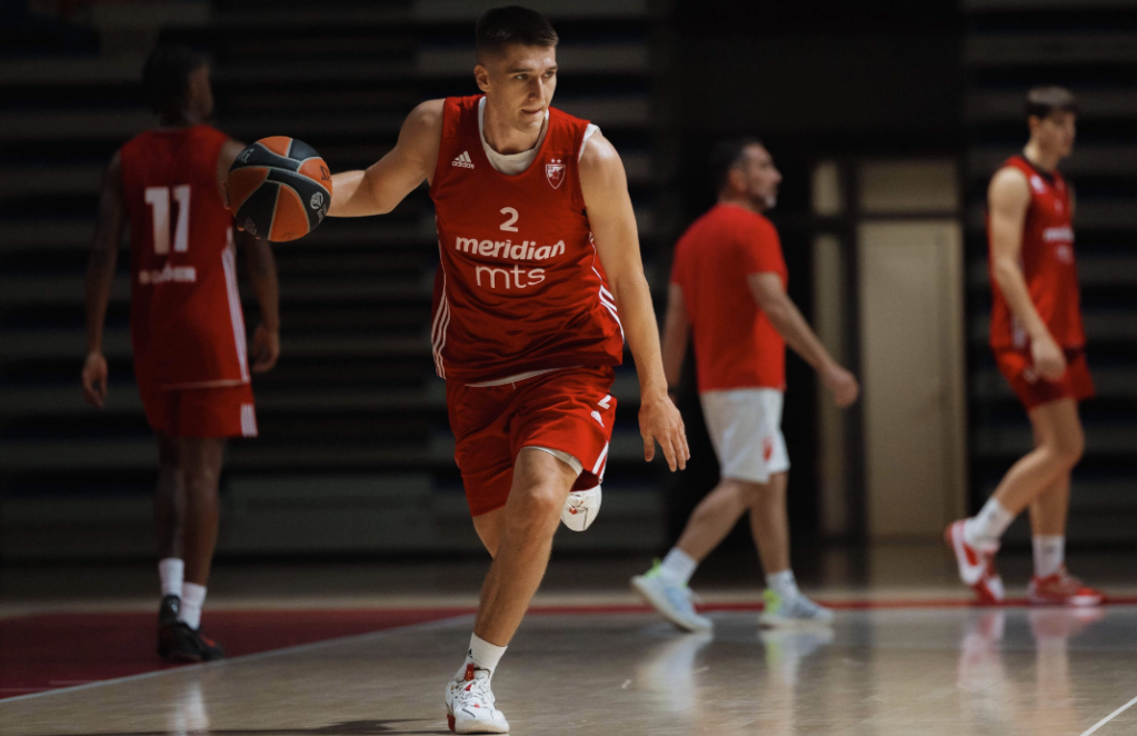 Crvena zvezda je ubedljivo poražena od Pariza