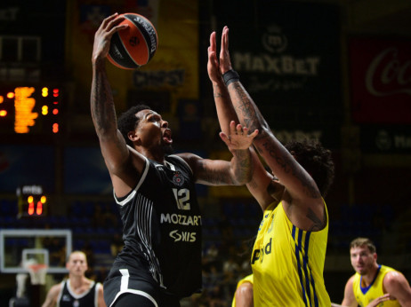 Makabi preveliki zalogaj za podmlađeni Partizan: Poraz u finalu prijateljskog turnira