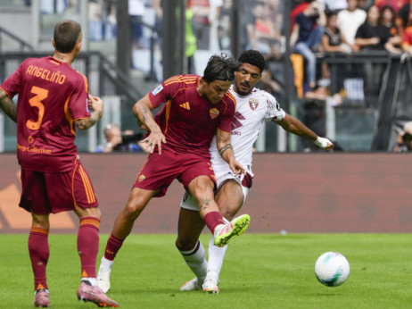 Torino slavio u Rimu, Roma poražena pred derbi