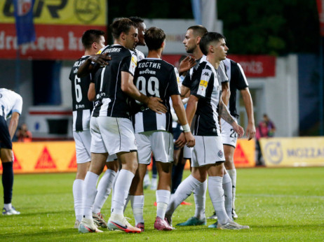 (UŽIVO, VIDEO) Spartak - Partizan (0:2): Dvostruka prednost crno-belih na poluvremenu