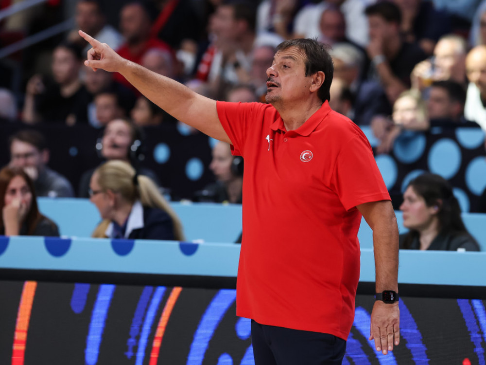 Ergin Ataman, košarkaški selektor Turske, izabran za najboljeg stručnjaka Eurobasketa 2025