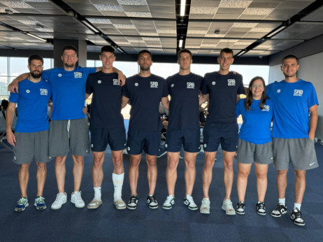 Muška basket reprezentacija Srbije (U23) otputovala na SP u Kinu