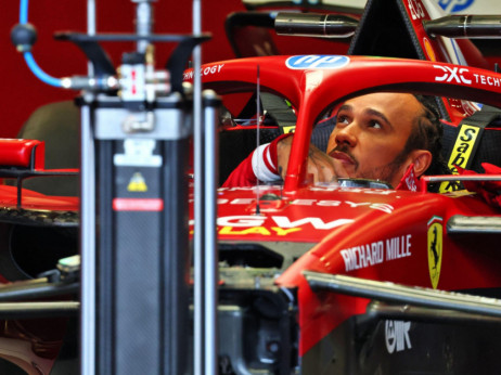 Voleo bih, ali nije realno...: Luis Hamilton, nekadašnji suveren F1, sada pristaje na tuđe mrvice