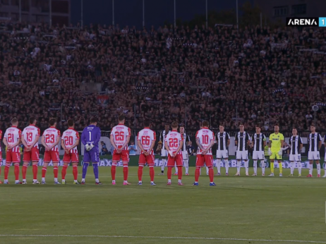 (VIDEO) "Večiti derbi" započeo minutom ćutanja u čast Dejana Milovanovića