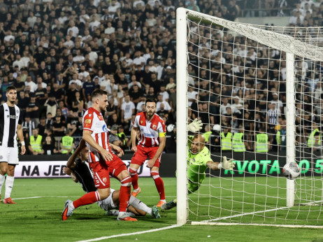 Partizan sa tri 'i': Kasno buđenje crno-bele dece nedovoljno da za bodove protiv Zvezde i majsotra Elšnika