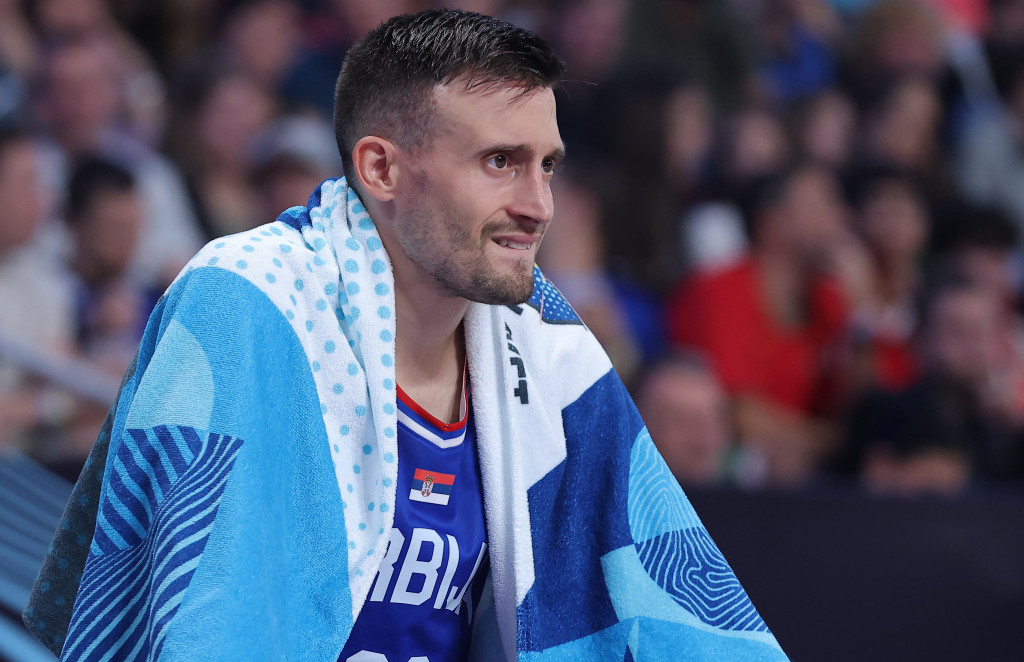 Aleksa Avramović će morati još da sačeka na debi u Dubaiju