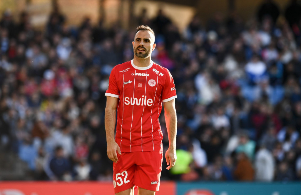 Nikola Maksimović će do kraja sezone nositi dres Kustošije