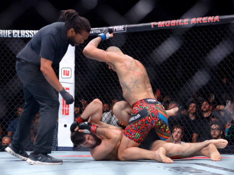 (VIDEO) Dug jezik Dagetanca, stigao na naplatu: POATAN novi/stari UFC šampion!