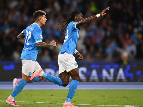 Đenova povela "lepoticom" Džefa Ekatora, Napoli "okrenuo" u nastavku: Šampion ponovo na vrhu Serije A