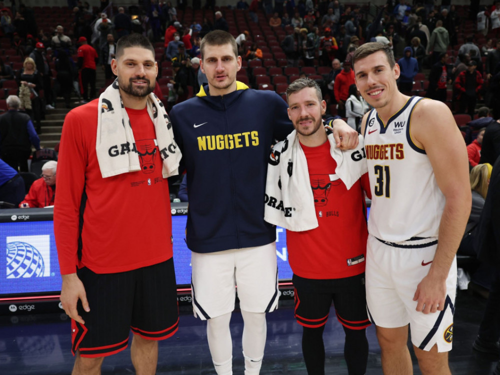 Nikola Jokić i Vlatko čančar, srpski i slovenaćki košarkaš, dok su zajedno igrali za Denver.
