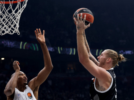 Partizan ne može bez drama: Pao Efes u Beogradskoj areni