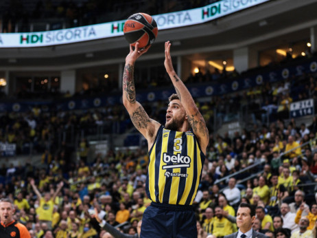 Fenerbače iskalio bes na Bajernu