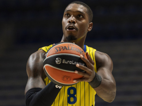 Problemi za Makabi: Voker van stroja mesec ipo dana