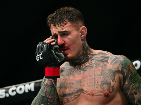 Neslavan kraj UFC 321: Sudija obustavio meč zbog povrede oka Aspinala, pojas teške kategorije ostao u rukama Engleza