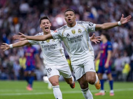 VAR se najviše naigrao na "El Klasiku": Desetkovana Barsa bezopasna, Madriđani salve uz tri poništena gola!