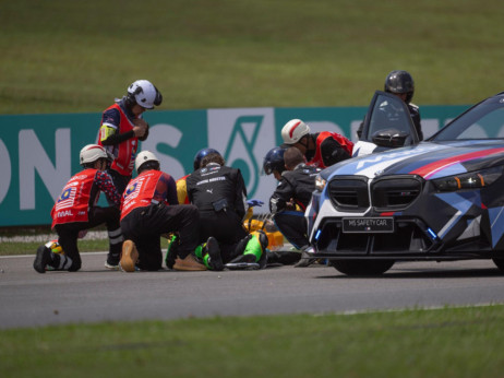 Frančesko Banjaja: Moto 3 trka nije smela da se održi posle teškog sudara u Maleziji