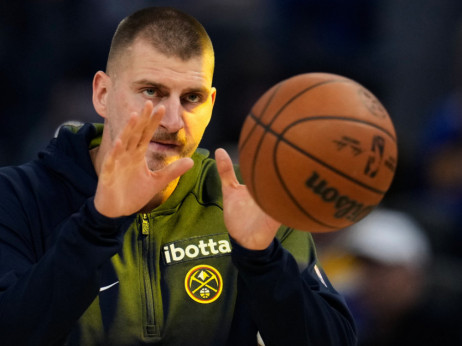 Jokić rame uz rame sa velikanima: Postao treći igrač u istoriji NBA kome je ovo pošlo za rukom